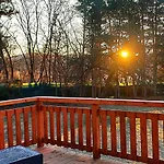 Forest Sauna Retreat בקתה *
